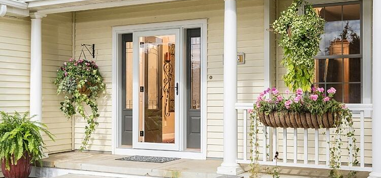 screen door installation in Simi Valley